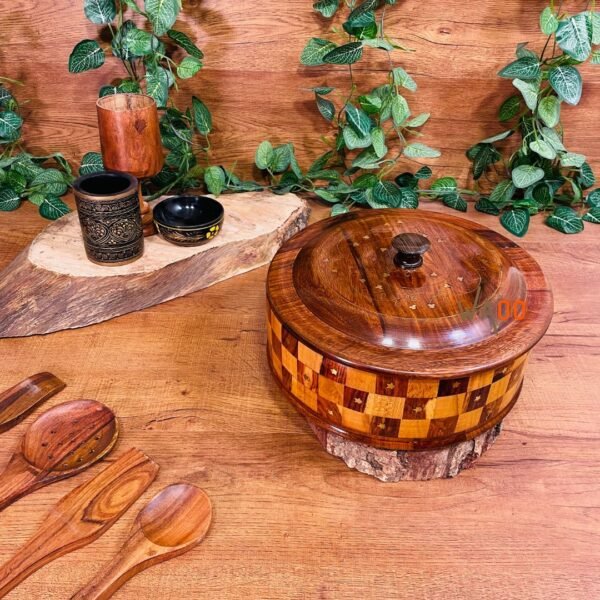 Cedar-Wooden Inlay Hot Pot