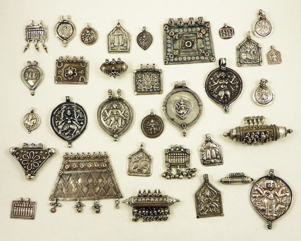 jewelry-making-handicrafts-of-sri-lanka