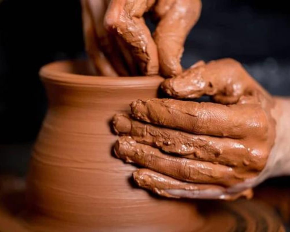 clay-pottery-handicrafts-of-sri-lanka